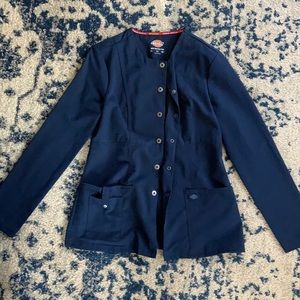Dickie’s scrub top jacket